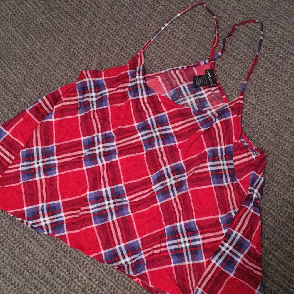 Plaid spaghetti strap crop top